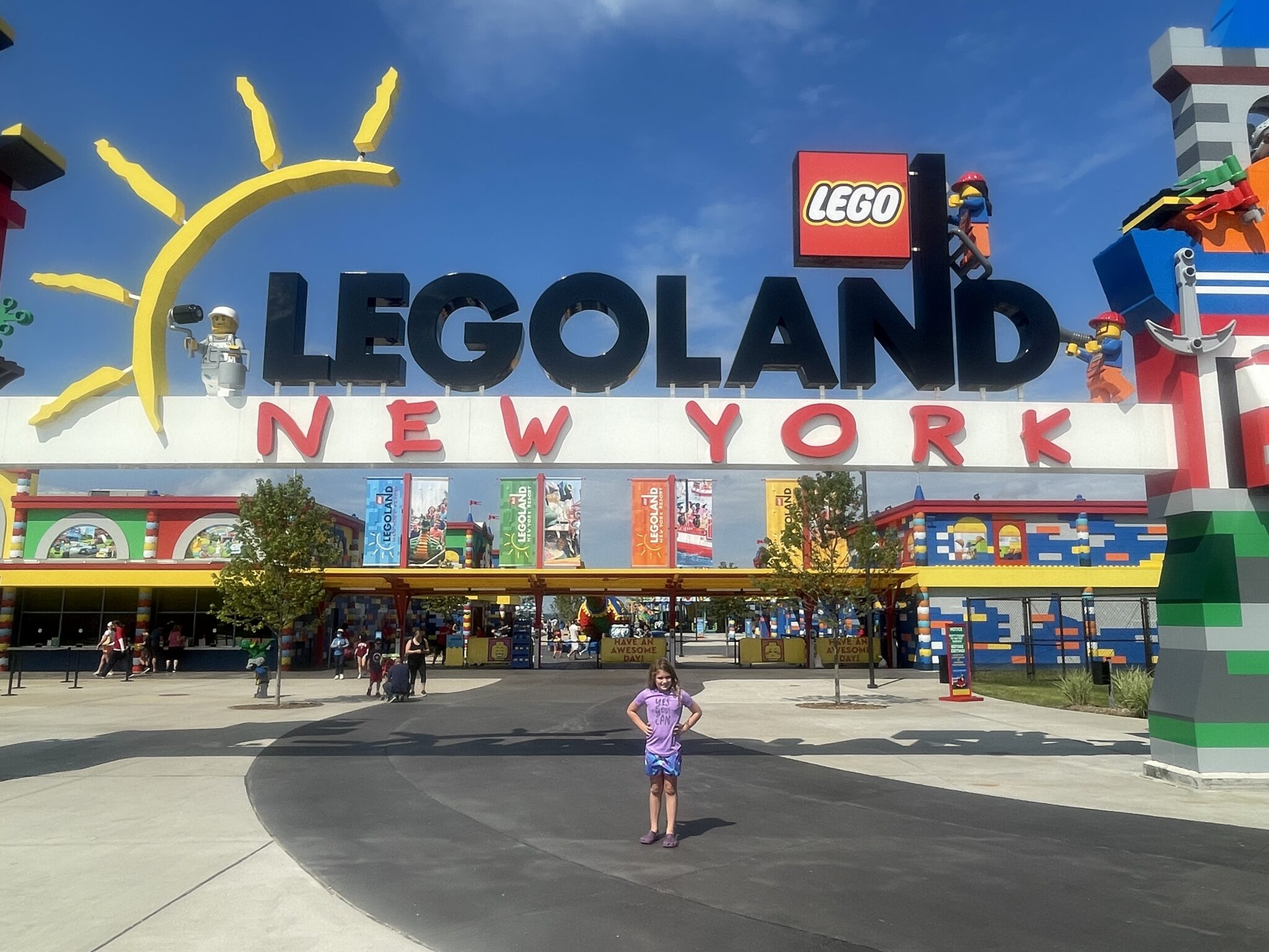 How to Avoid Long Lines at Legoland New York Touring Plan - Affordable ...